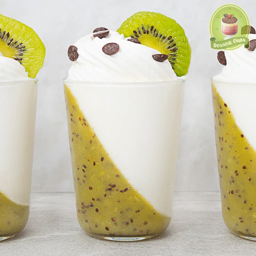 Schönes Joghurt Dessert mit Kiwi / Kiwi Dessert im Glas - Glasdesserts